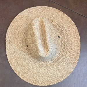 Raffia hat - straw hat